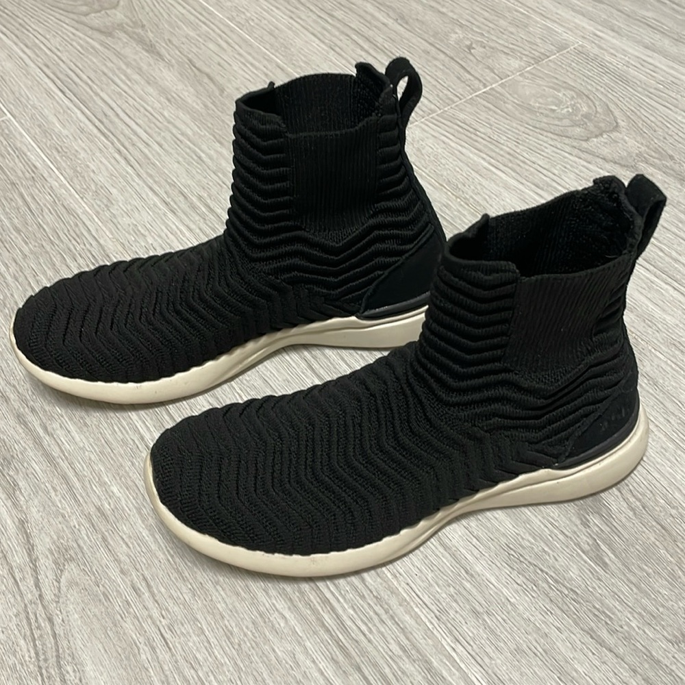 APL Chelsea sneaker - very fashionable!